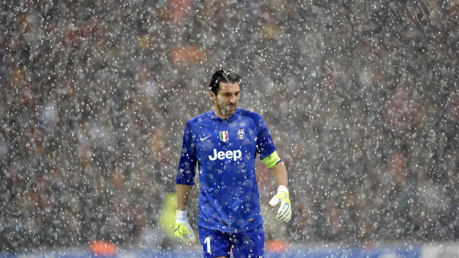 希腊女篮在欧洲锦标赛中勇夺金牌，名副其实的强队，希腊队 欧洲杯